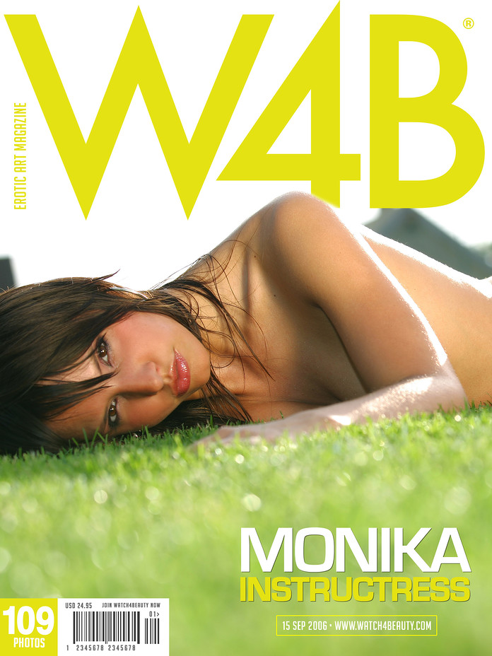Monika Vesela in Instructress